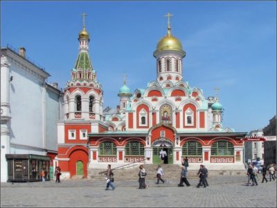В каком веке был построен Казанский собор